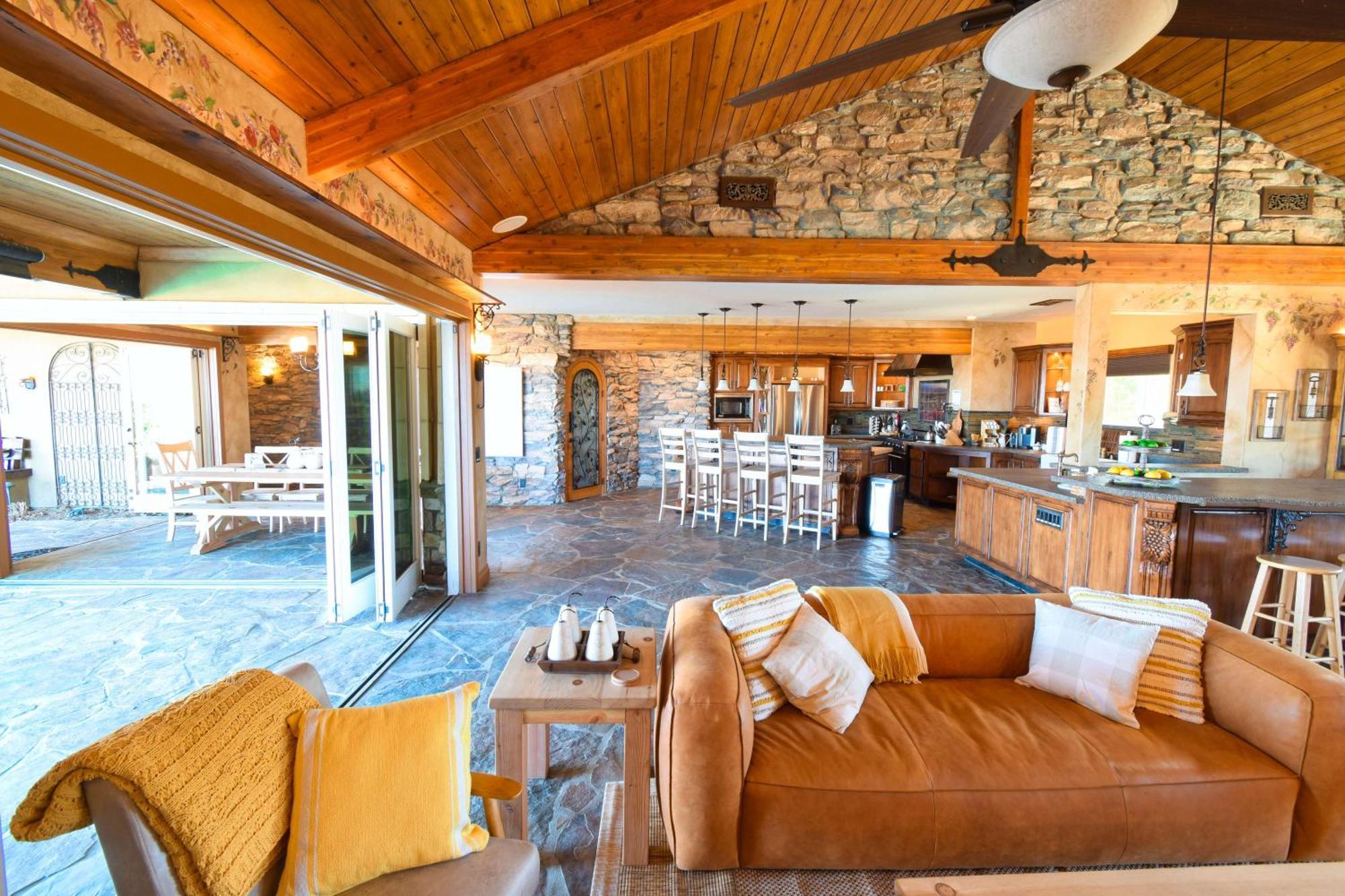 ホテル Peppertree Lane Ranch -- Seven-Acre Ranch In The Heart Of Wine Country テメキュラ エクステリア 写真