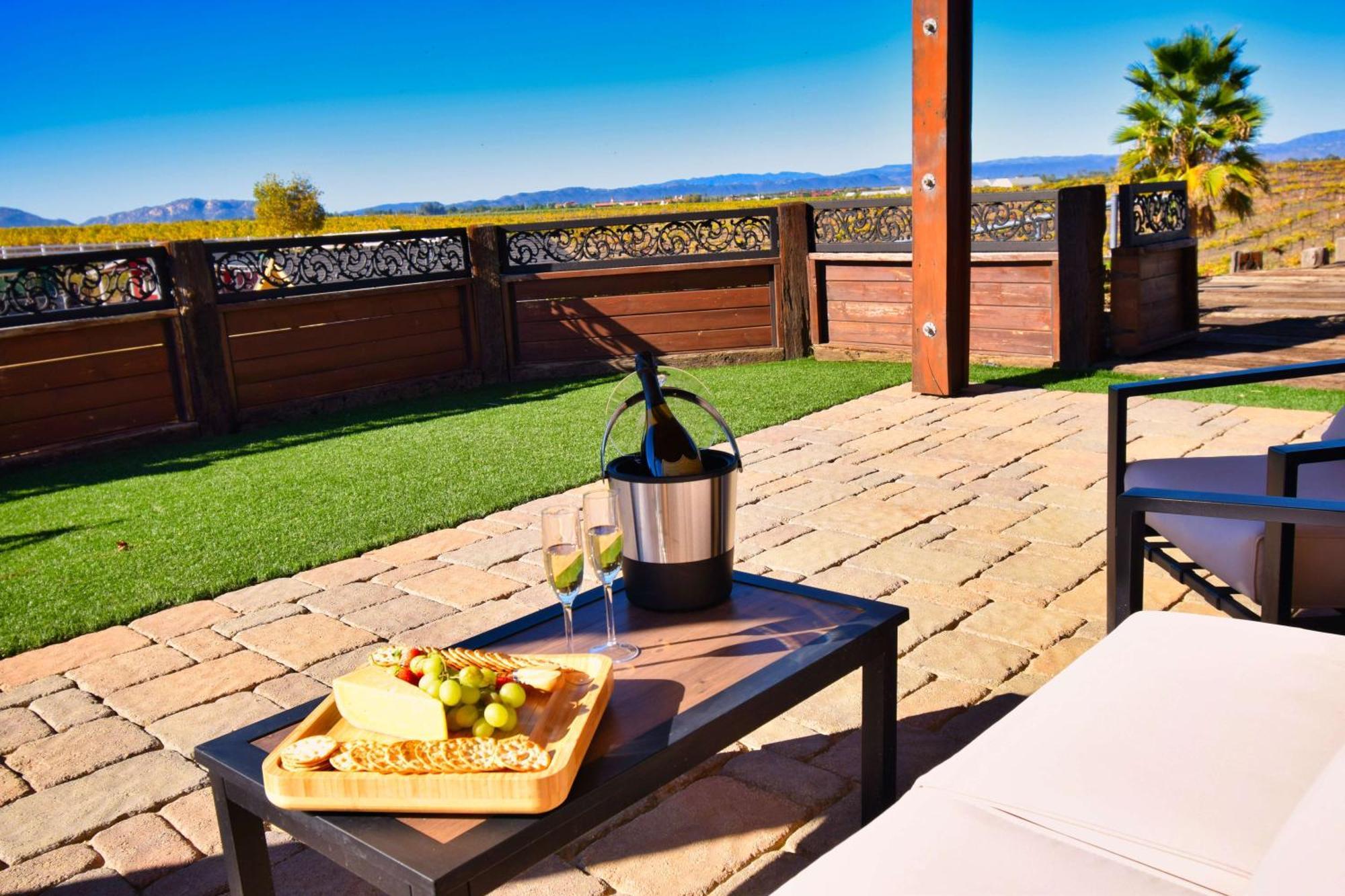 ホテル Peppertree Lane Ranch -- Seven-Acre Ranch In The Heart Of Wine Country テメキュラ エクステリア 写真